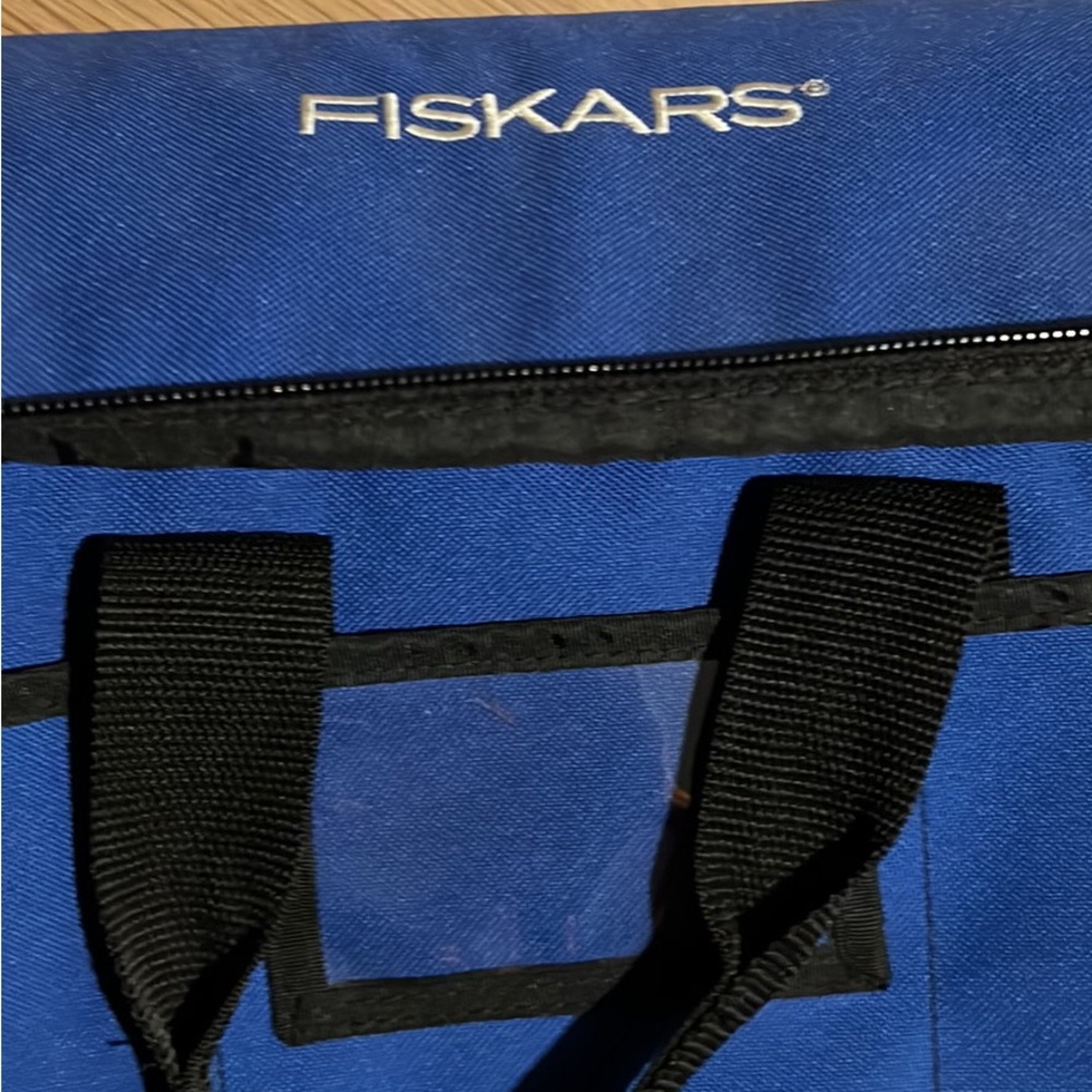 Fiskars scrapbooking travel bag